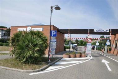 Il parcheggio dellex vivaio della forestale a Marina   