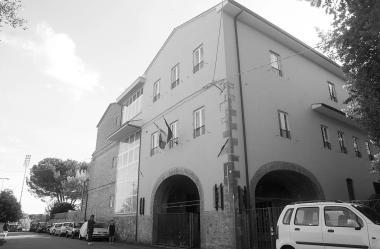 La scuola elementare Don Facibeni sede dei centri estivi 