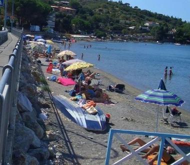 <b>SPIAGGE PULITE.</b> Il Comune ha stanziato 100mila euro 