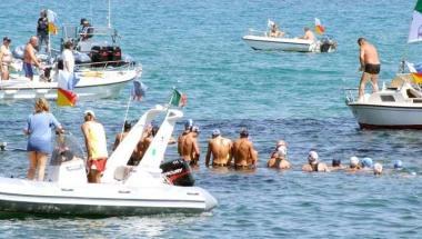 Una delle precedenti edizioni di una delle gare di nuoto di fondo 