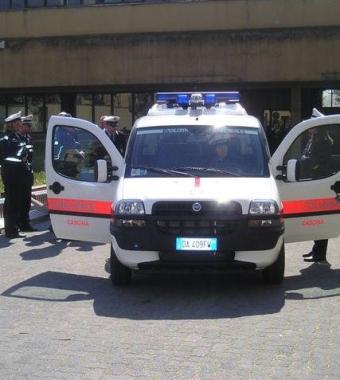 Una pattuglia dei vigili urbani in servizio 
