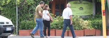 Lufficiale giudiziario entra alla Capannina 