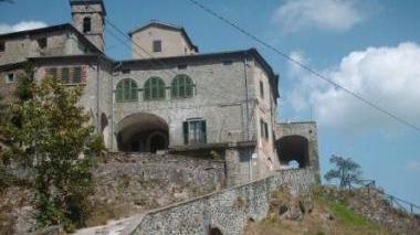 Il borgo antico di Gramolazzo (archivio)