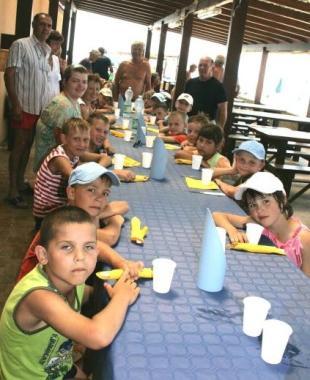 I ragazzi di Chernobyl ieri ospiti del centro nautico del Lillatro 