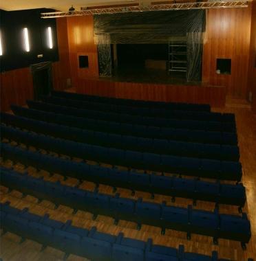 Linterno del teatro Pacini come &egrave; oggi 