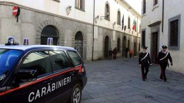 I carabinieri di Fivizzano impegnati ieri nella caccia al maniaco in centro