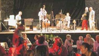 Beatles e Rolling Stones riproposti da 23 band