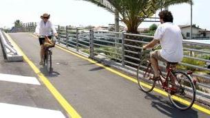 Motrone, riasfaltato il ponte e riaperta la pista ciclabile