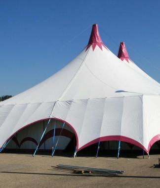 Il nuovo teatro tenda ad Avane 