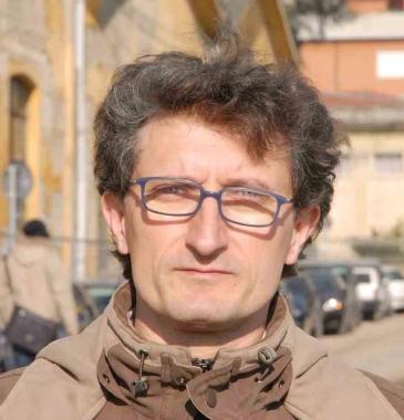 Lassessore Riccardo Pallini e i lavori in corso in via Del Fornacione, dove il previsto parcheggio da 100 posti dovr&agrave; ancora attendere  