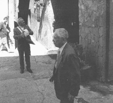 Un momento della intitolazione della piazza di Parana             