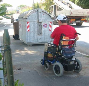 <b>BARRIERE.</b> Per i disabili sono un grosso problema 