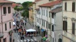 <b>IN CENTRO.</b>Fornacette