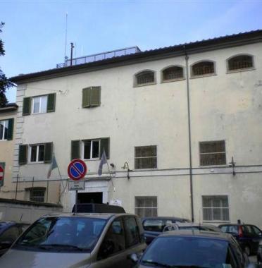 «Siamo ammassati come animali»