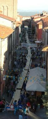 Montecarlo, in 800 hanno partecipato alla tavolata della Misericordia