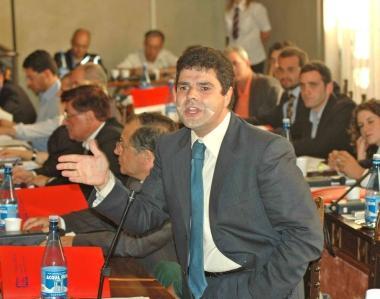 Il consigliere Alessio Bartolomei durante un intervento in consiglio comunale  