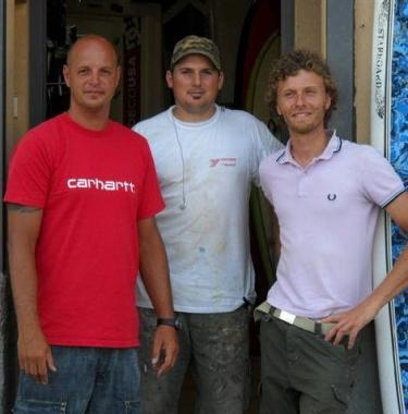 <b>KITESURFISTI. </b>Da sinistra Gino Bernardini. Diego Roghi e Sandro Giustarini   