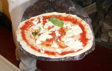 Una pizza 