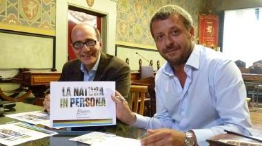 <b>APT. </b>Tapinassi e Chelini mostrano com’è il cartellone che da oggi si trova nelle vie di Roma