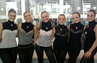 Le ragazze della squadra del Centro Nuoto Monsummano che si sono classificate seconde al Criterium di fitness estivo di Volterra 
