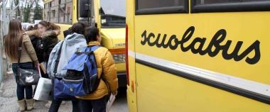 <b>A PIENI VOTI.</b> Uno scuolabus 