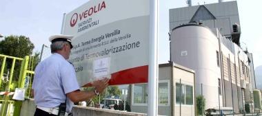 La polizia municipale esegue lordinanza della Procura di Lucca 