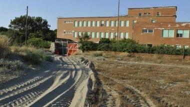 <strong>BAGNETTO ABUSIVO.</strong> Blitz della municipale e della capitaneria sulla spiaggia di Marina