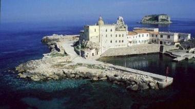 Il porticciolo dell’isola di Pianosa