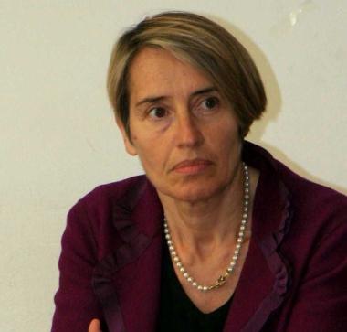Daniela Bartalucci, presidente della Circoscrizione 1 e, a fianco, il carcere delle Sughere  