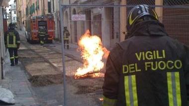 Vigili del fuoco in centro