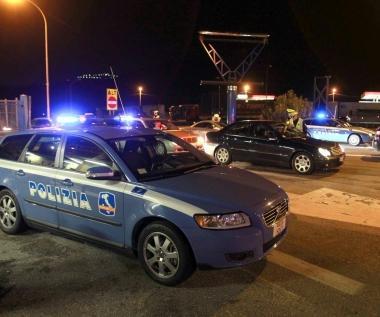 Spari, inseguimento e cinque arresti
