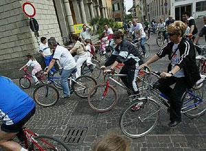 Pedalata ambientalista a tappe contro la cementificazione