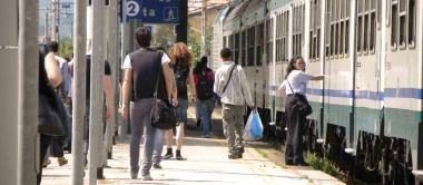 TRENI - ARRIVI E PARTENZE