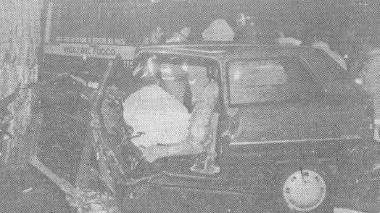 La Seat Marbella su cui viaggiava Michela Baluganti contro un pino sull’Aurelia la notte dell’8 novembre 1992