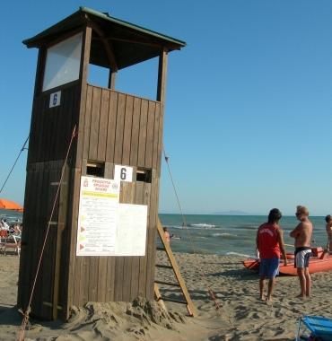 <b>TORRETTE.</b> Per lavvistamento dei bagnanti in difficolt&agrave; sulle spiagge 