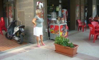 <b>IL VICOLO.</b> Usato come un vespasiano durante la notte   