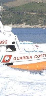 Noleggiava abusivamente la barca da pesca pizzicato e multato dalla guardia costiera