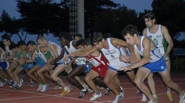 <b>UNA SUPER-GARA. </b>La partenza dei 1.500 al campo scuola