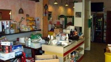 Il bar di Sarzanello dove è avvemnuta la deflagrazione