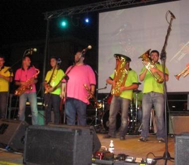 Una street band 