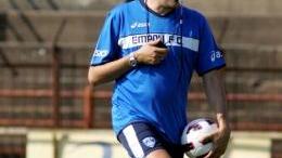 Sopra il tecnico Alfredo Aglietti A sinistra Massimo Gotti