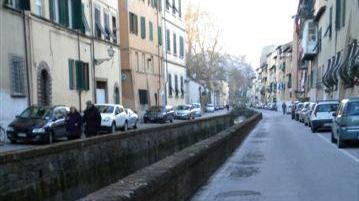Un’immagine di via del Fosso (Vip)