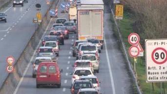 Auto in coda a causa di un cantiere