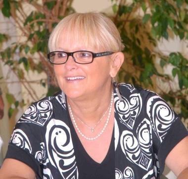 Cinzia Lupi, direttore dellospedale. A fianco, parte dell&eacute;quipe della week surgery diretta dal dott. Sandro Giannessi 