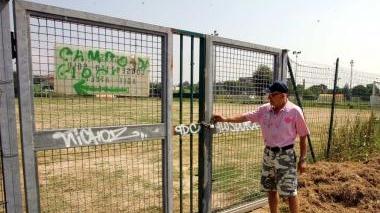 Il campo che è stato recintato a Ponzano