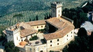 Veduta aerea del castello di Poppiano