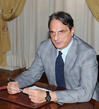 Il sindaco Roberto Cenni 