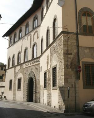 La sede di CariPrato 