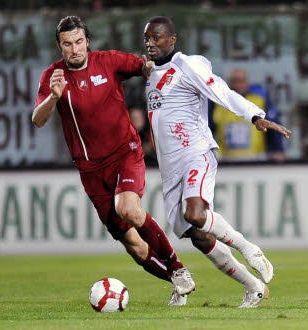 <b>EMILIANO BONAZZOLI.</b> Non convocato dalla Reggina 