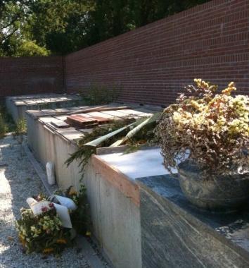 Le tombe con problemi al cimitero di San Leonardo  